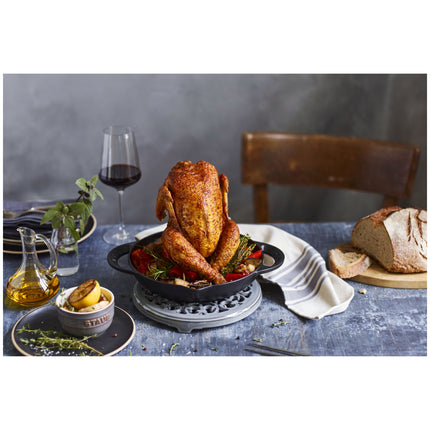 Staub Specialities 24 cm Cast Iron Round Roaster – Black