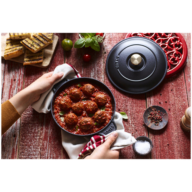 Staub Specialities 750 ml cast iron round Oven dish with lid, black