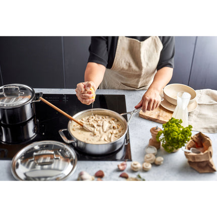 Demeyere Intense 5 24 cm 18/10 Stainless Steel Saute pan with lid