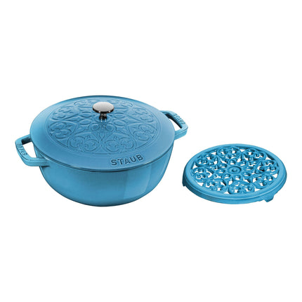 Staub La Cocotte Essential French Oven with lily lid and trivet 2 Piece, cast iron