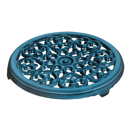 Staub La Cocotte Essential French Oven with lily lid and trivet 2 Piece, cast iron
