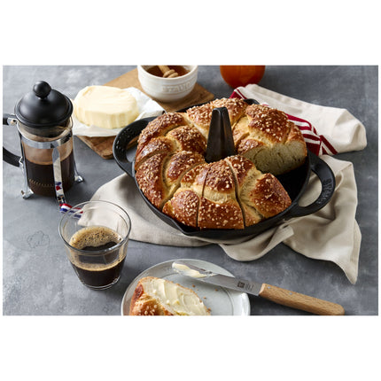 Staub Specialities 24 cm Cast Iron Round Roaster – Black