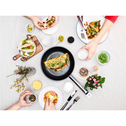 ZWILLING Pro 24 cm / 9.5 inch 18/10 Stainless Steel Frying pan