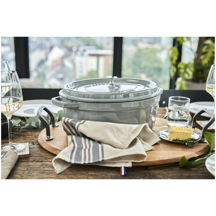 Staub La Cocotte 8 l cast iron oval Cocotte