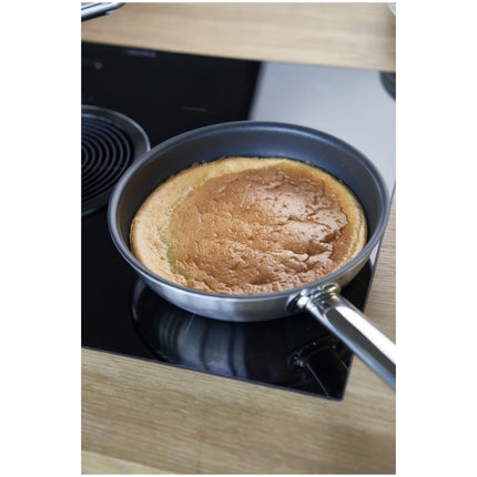 ZWILLING Pro 28 cm / 11 inch 18/10 Stainless Steel Frying pan