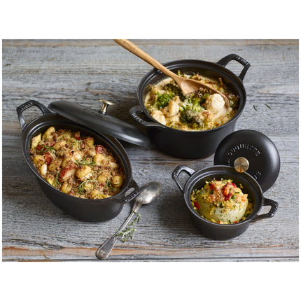 Staub Specialities 2.5 l cast iron round La coquette, black