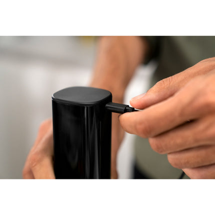 ZWILLING ELECTRIC SALT AND PEPPER MILL SET - BLACK