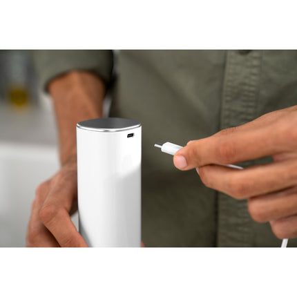 ZWILLING ELECTRIC SALT AND PEPPER MILL SET - WHITE