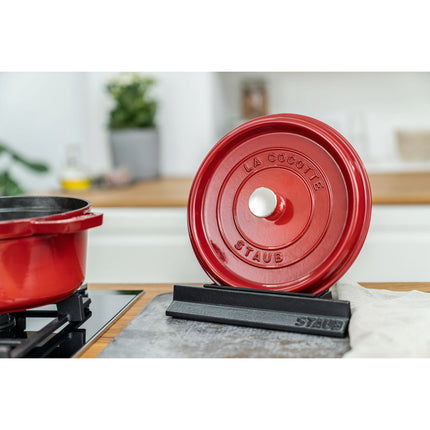 Staub cast iron Lid holder