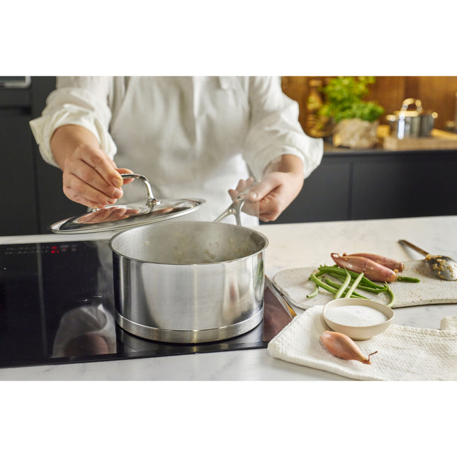 Demeyere Atlantis 7 2.2 l 18/10 Stainless Steel round Sauce pan with lid, silver
