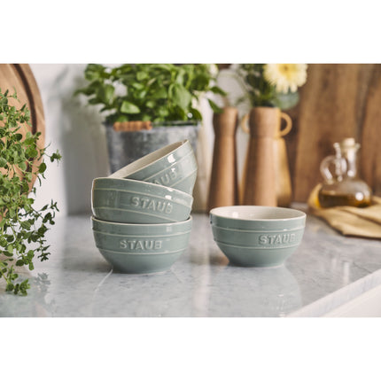 STAUB Eucalyptus Bowls and F&S S Lids w Pump
