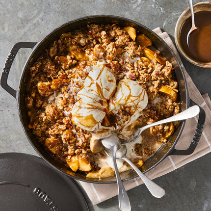 Staub 3.7 L Cast Iron Round Saute Pan with Chistera Lid