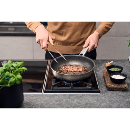 ZWILLING Joy Plus 28 cm / 11 inch 18/10 Stainless Steel Frying pan