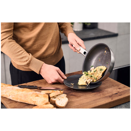 ZWILLING Joy Plus 28 cm / 11 inch 18/10 Stainless Steel Frying pan