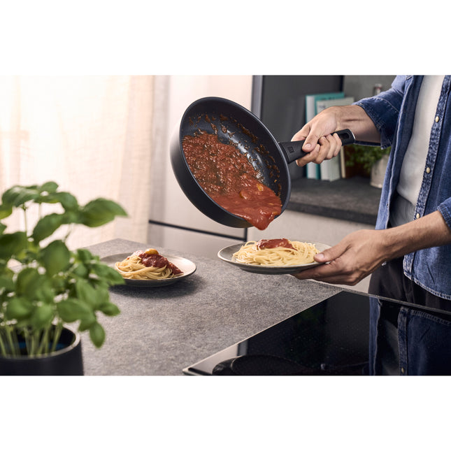 ZWILLING Madura Plus Saute pan, 28 cm, aluminum, Titanium-reinforced ceramic non-stick coating