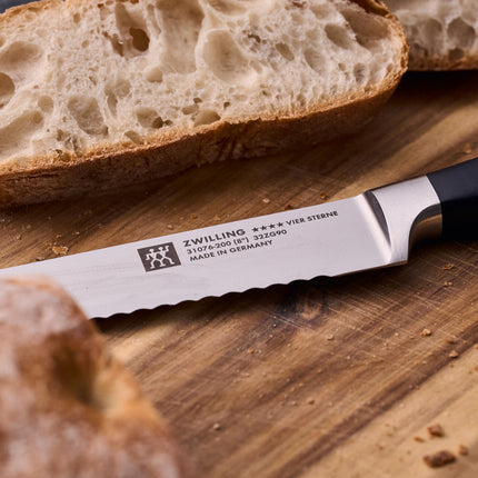 ZWILLING **** Four Star 8-inch, Bread knife