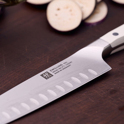 ZWILLING Pro le blanc 7-inch, Santoku, white