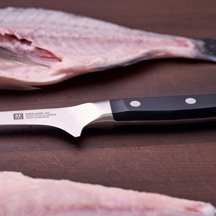 ZWILLING Pro 5.5-inch, Boning knife