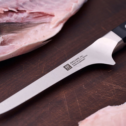 ZWILLING Pro 5.5-inch, Boning knife