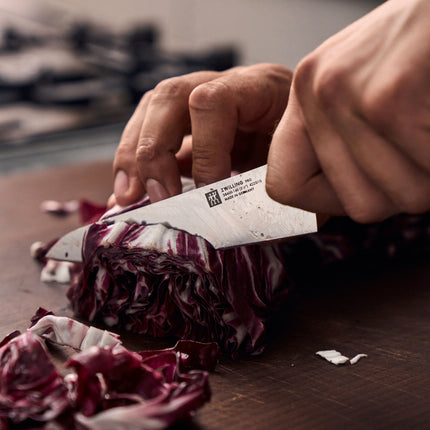 ZWILLING Pro 5.5-inch, Chef's knife compact
