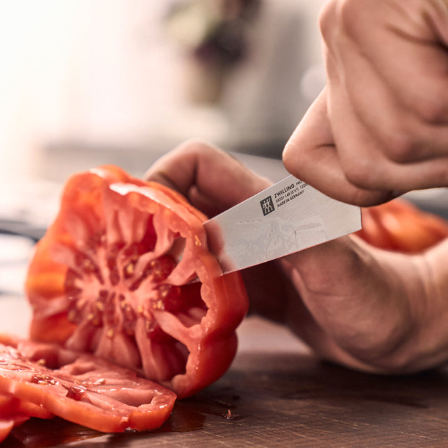 ZWILLING Pro le blanc 5.5-inch, Chef's knife compact, white
