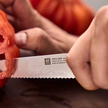 ZWILLING Pro le blanc 5-inch, Utility knife, white