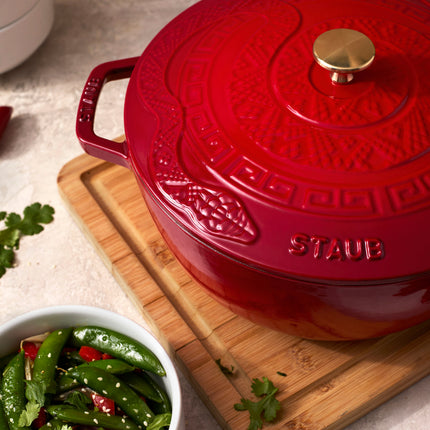 Staub La Cocotte 4.8 l cast iron round Essential French Oven with Snake Lid