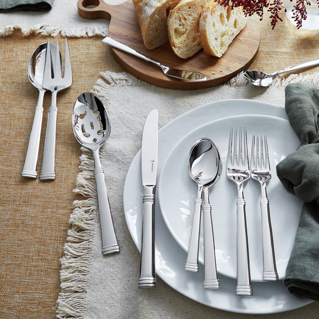 Henckels Plaza Multiple place set 65 Piece