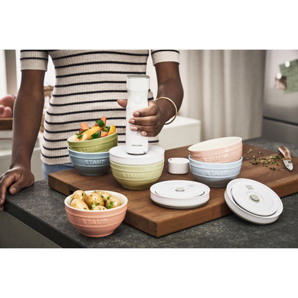 Fresh & Save Bowls and STAUB Macaroon Set