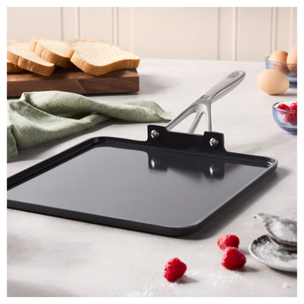 ZWILLING Motion Ceramic 28 cm Aluminum Square Non-Stick Griddle – Black
