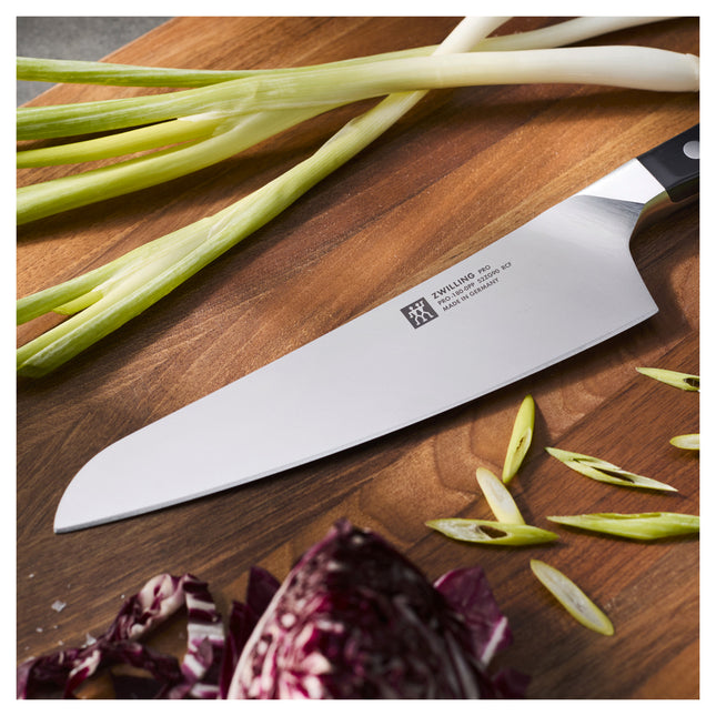 ZWILLING Pro Sous Chef's Knife 7-inch, Chef's knife compact