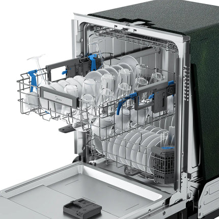 Midea 24" Top Control Dishwasher with STRAWash™
